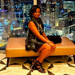 Meet your Posher, Sabrina